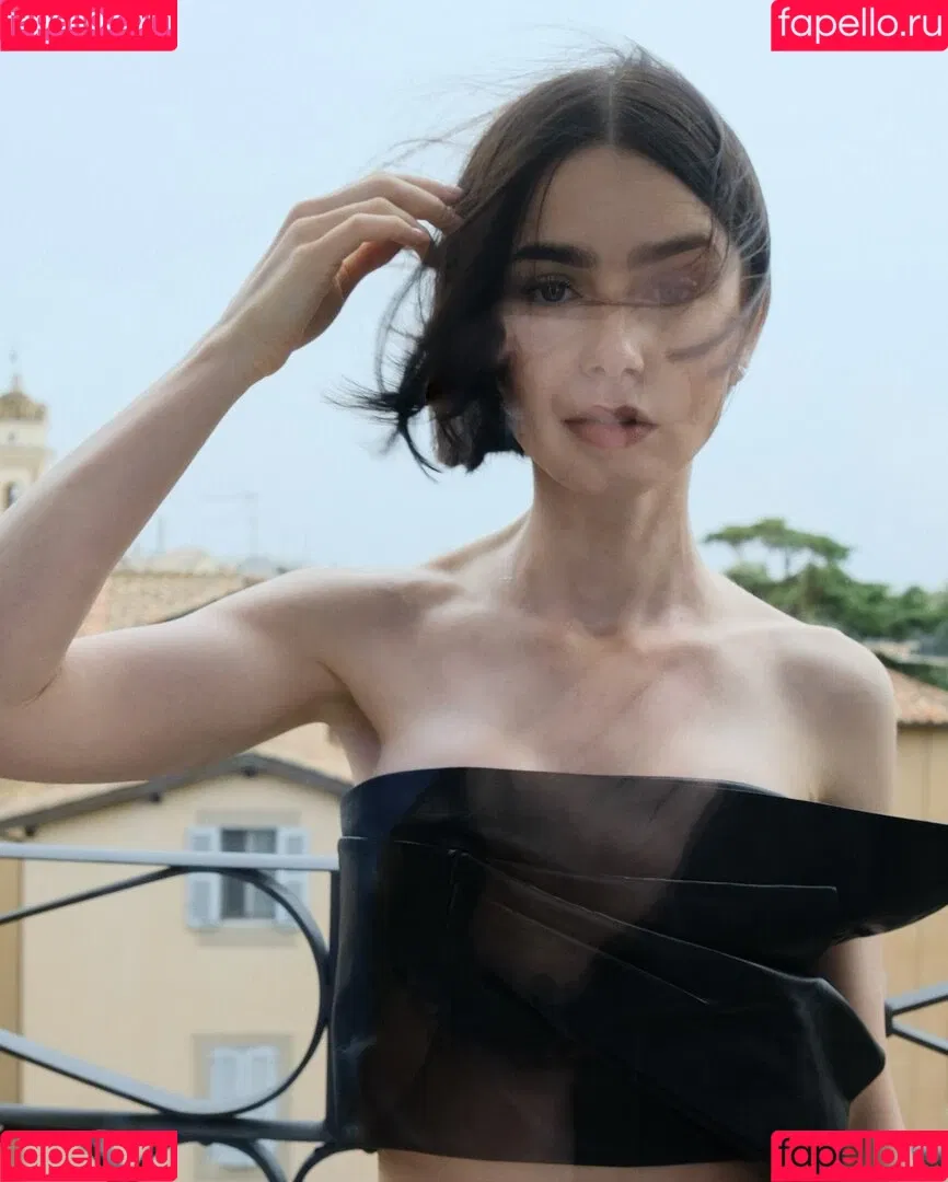 Lily Collins / lily_collins / lilyjcollins Onlyfans Photo Gallery 