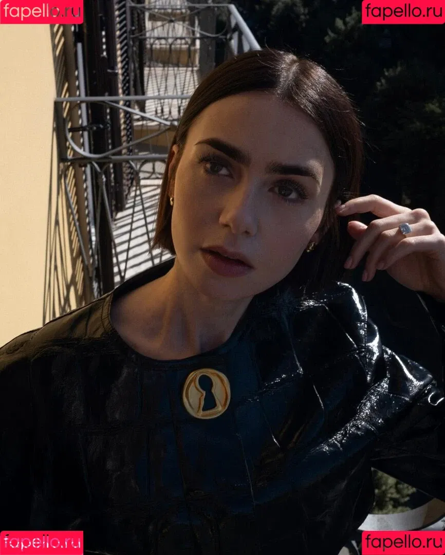 Lily Collins / lily_collins / lilyjcollins Onlyfans Photo Gallery 