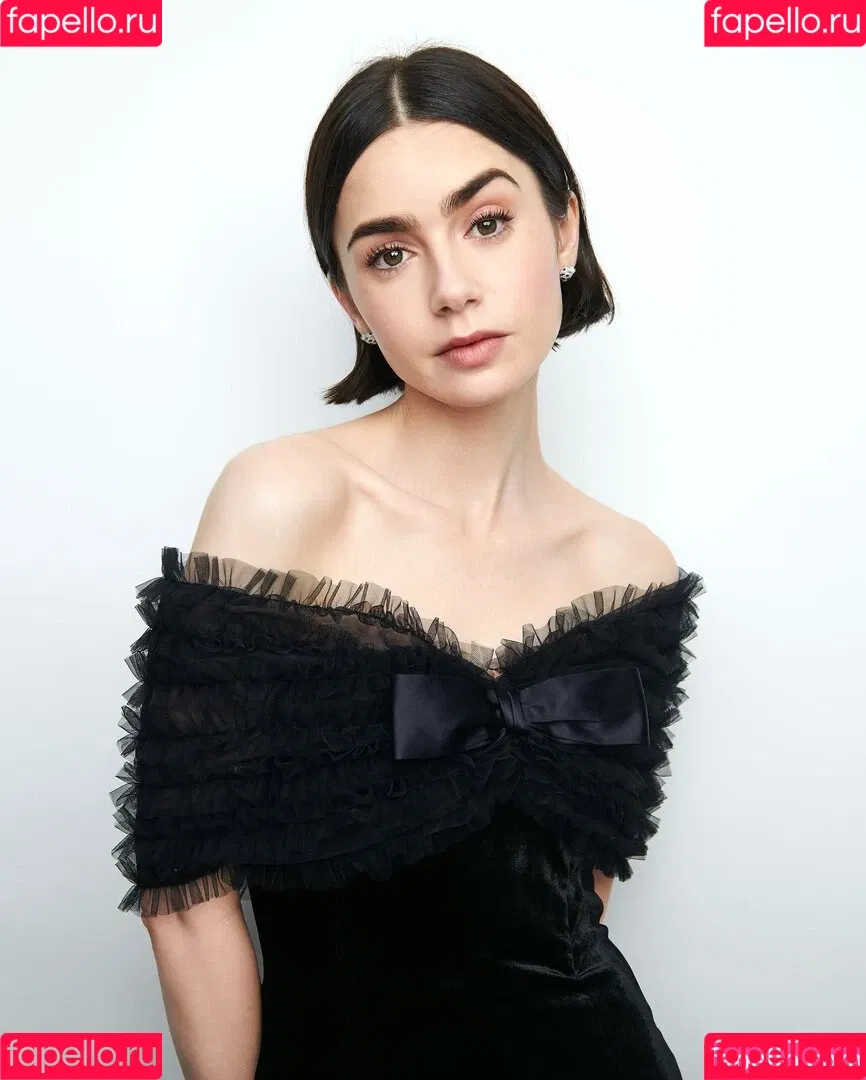 Lily Collins / lily_collins / lilyjcollins Onlyfans Photo Gallery 