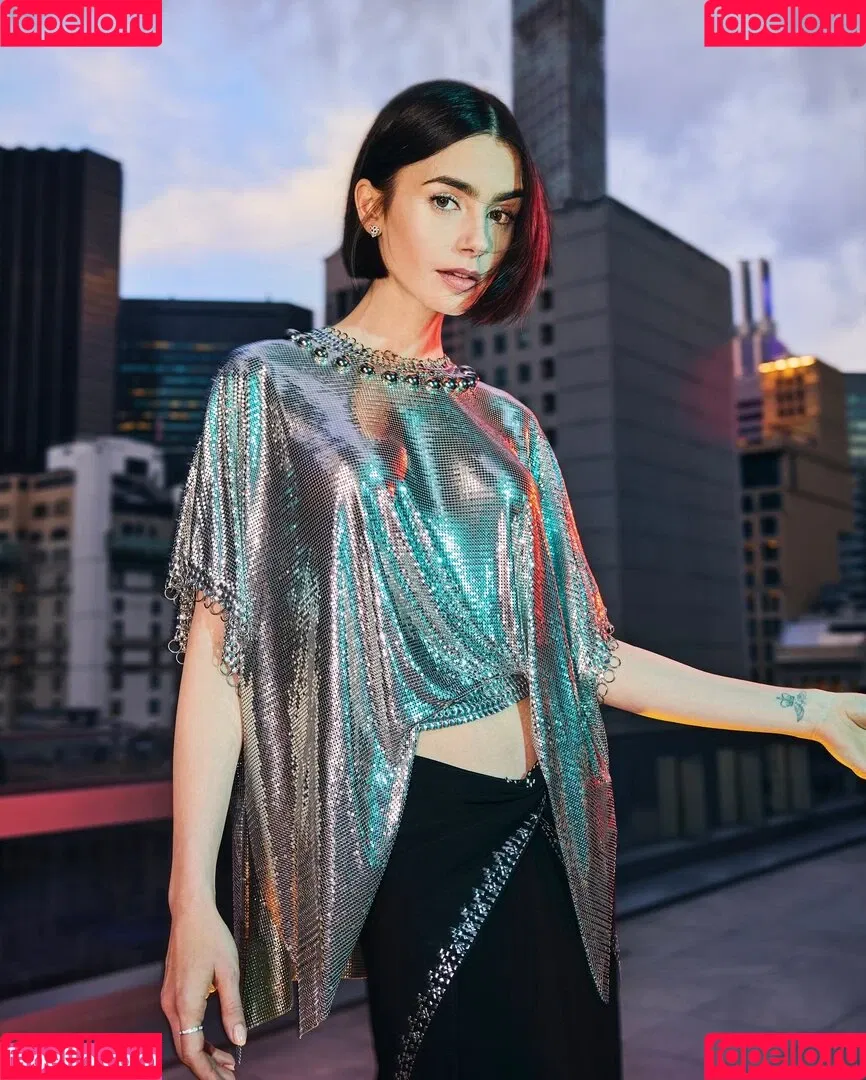 Lily Collins / lily_collins / lilyjcollins Onlyfans Photo Gallery 