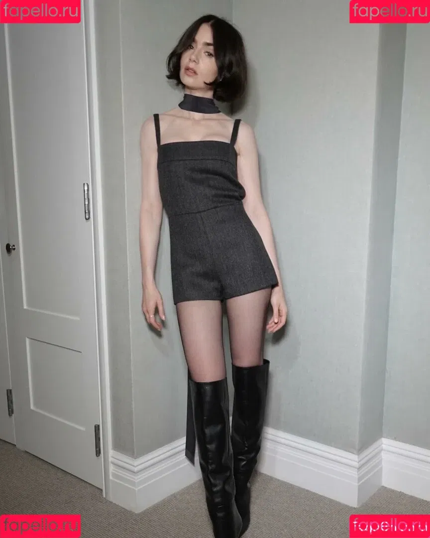 Lily Collins / lily_collins / lilyjcollins Onlyfans Photo Gallery 