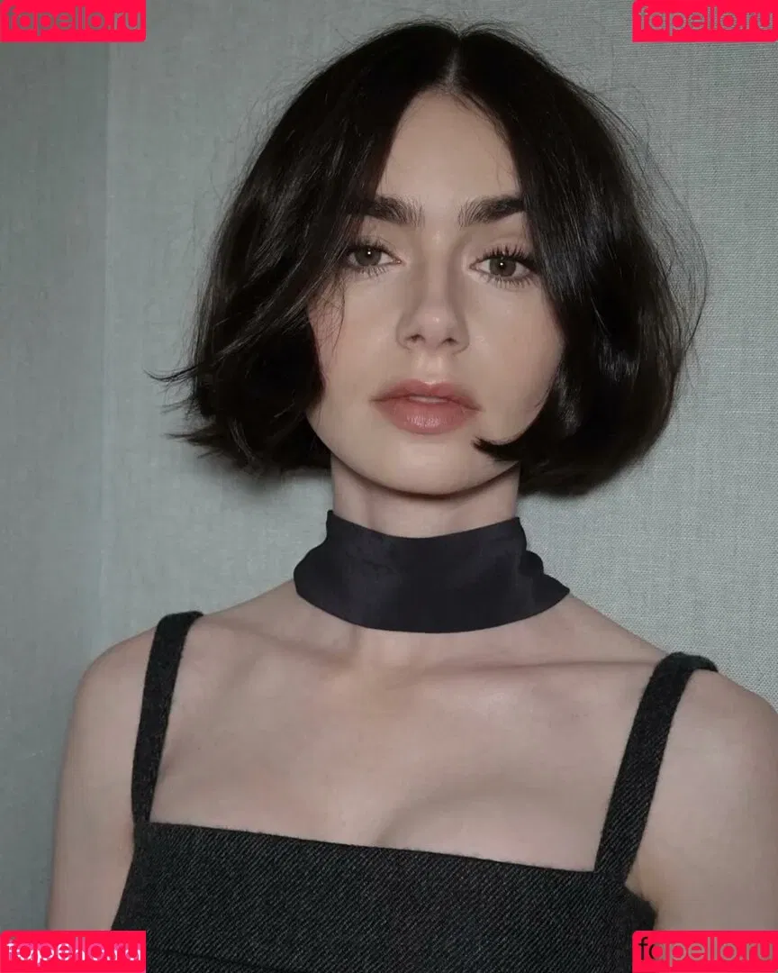 Lily Collins / lily_collins / lilyjcollins Onlyfans Photo Gallery 