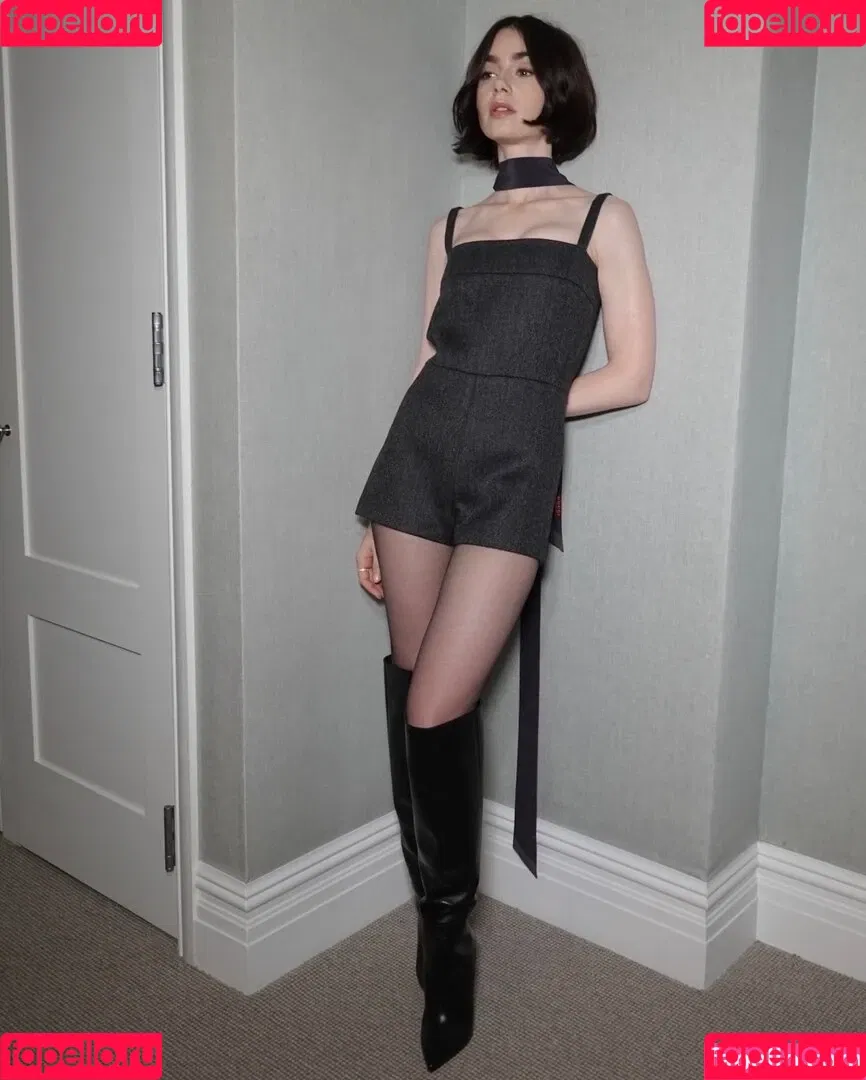 Lily Collins / lily_collins / lilyjcollins Onlyfans Photo Gallery 