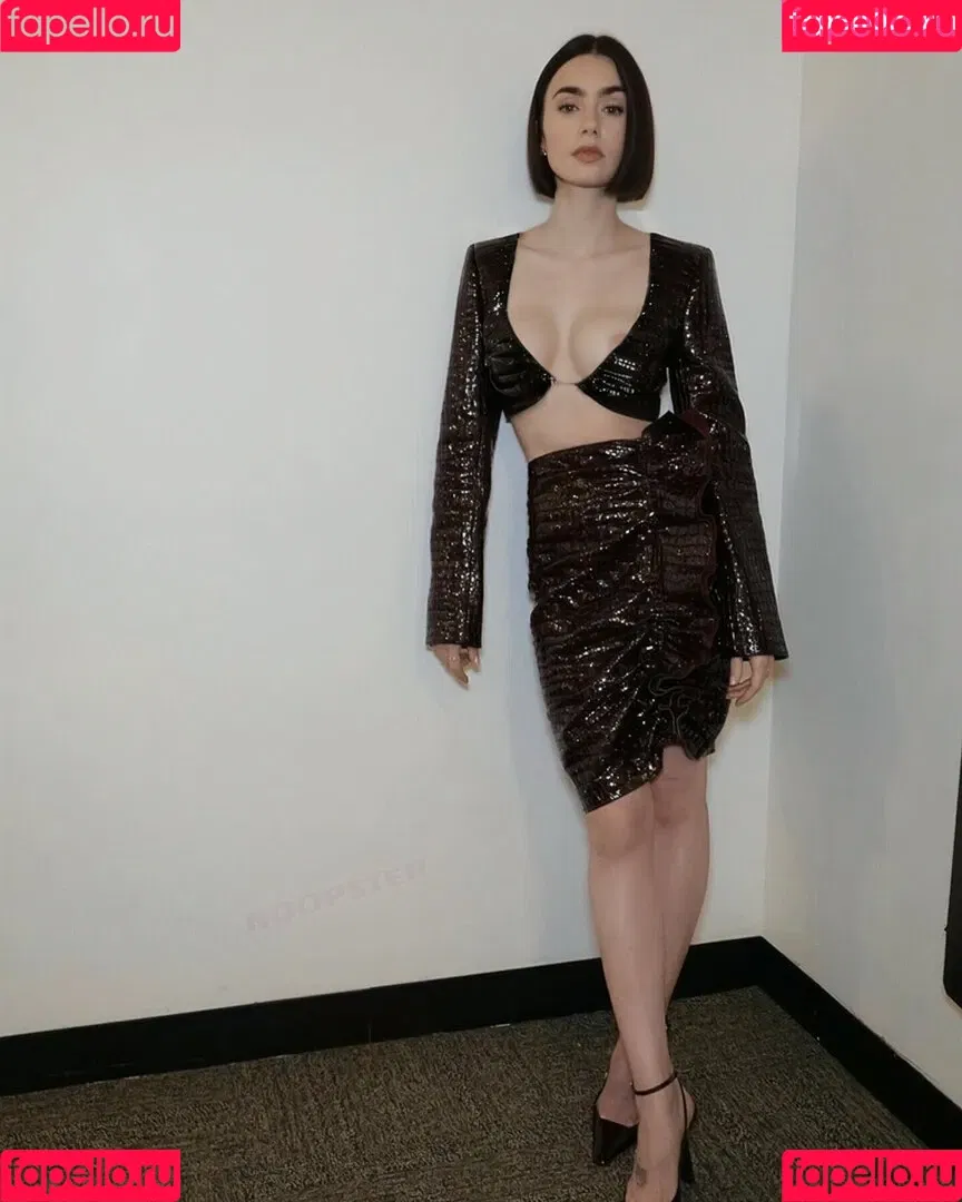 Lily Collins / lily_collins / lilyjcollins Onlyfans Photo Gallery 