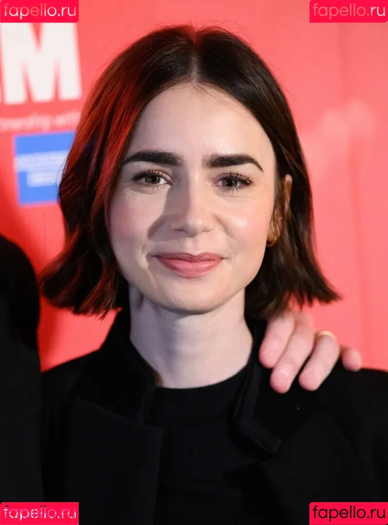 Lily Collins / lily_collins / lilyjcollins Onlyfans Photo Gallery 