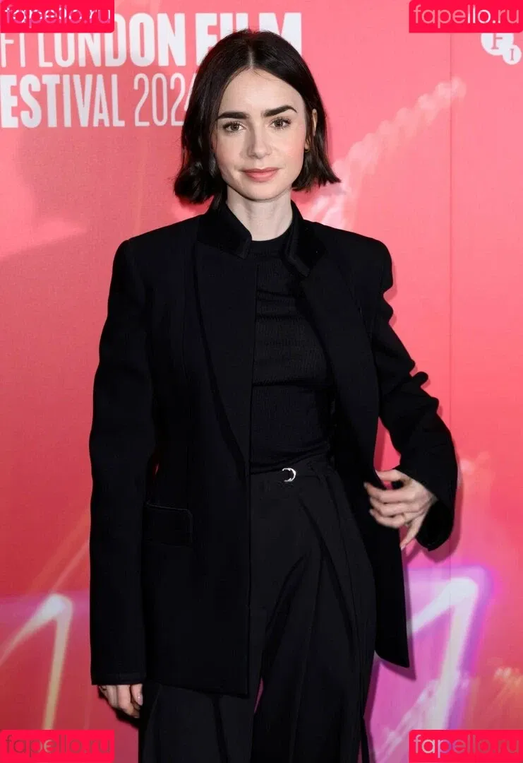 Lily Collins / lily_collins / lilyjcollins Onlyfans Photo Gallery 