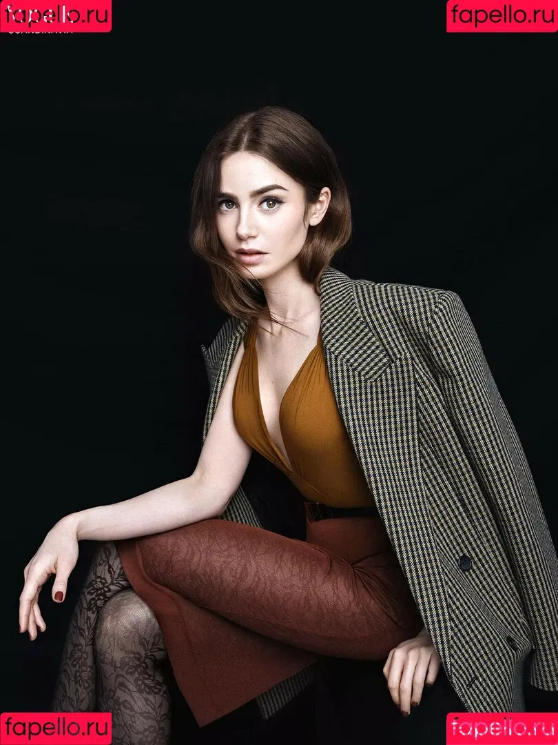 Lily Collins / lily_collins / lilyjcollins Onlyfans Photo Gallery 