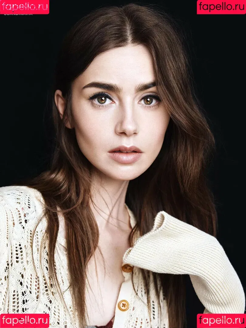 Lily Collins / lily_collins / lilyjcollins Onlyfans Photo Gallery 