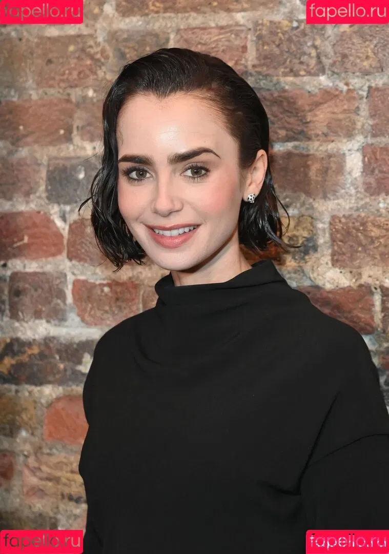 Lily Collins / lily_collins / lilyjcollins Onlyfans Photo Gallery 