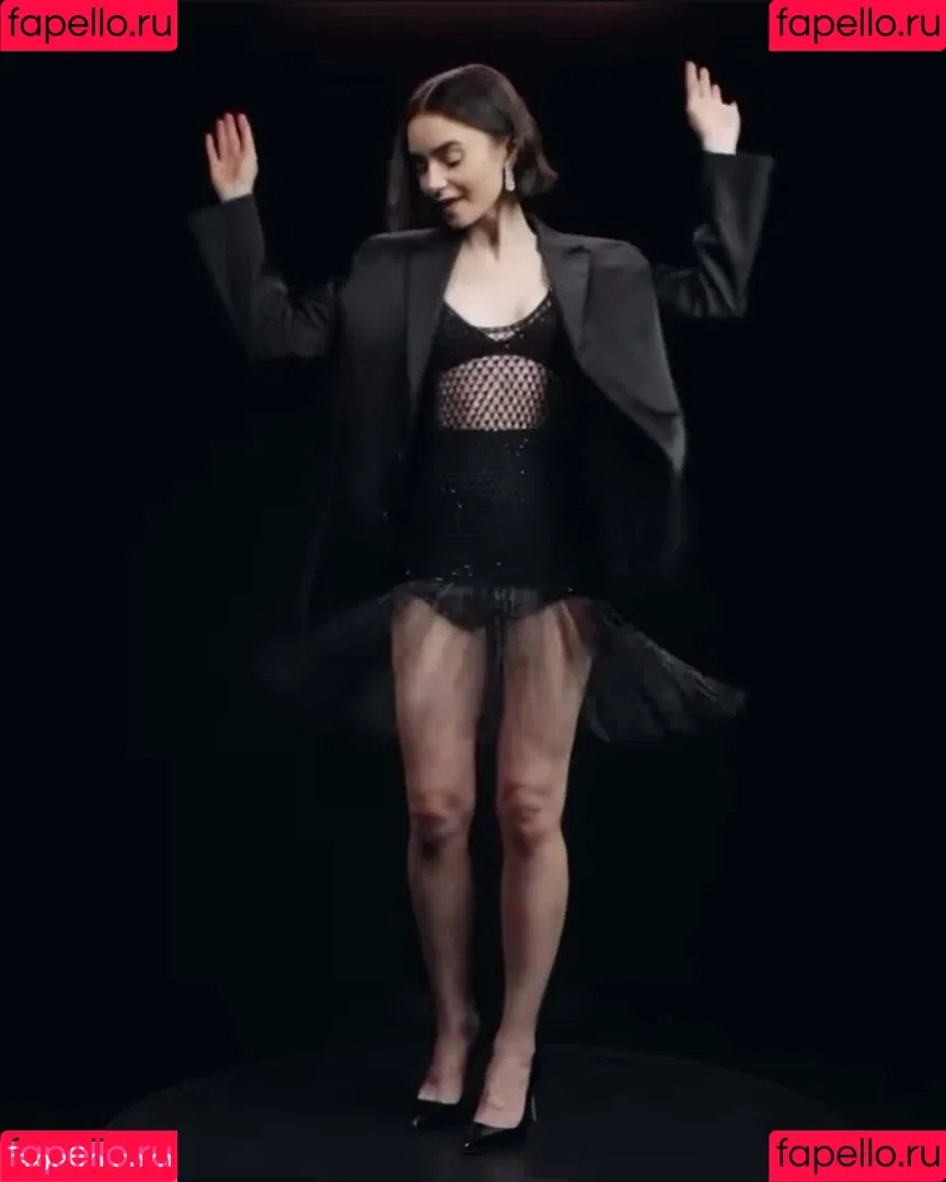 Lily Collins / lily_collins / lilyjcollins Onlyfans Photo Gallery 