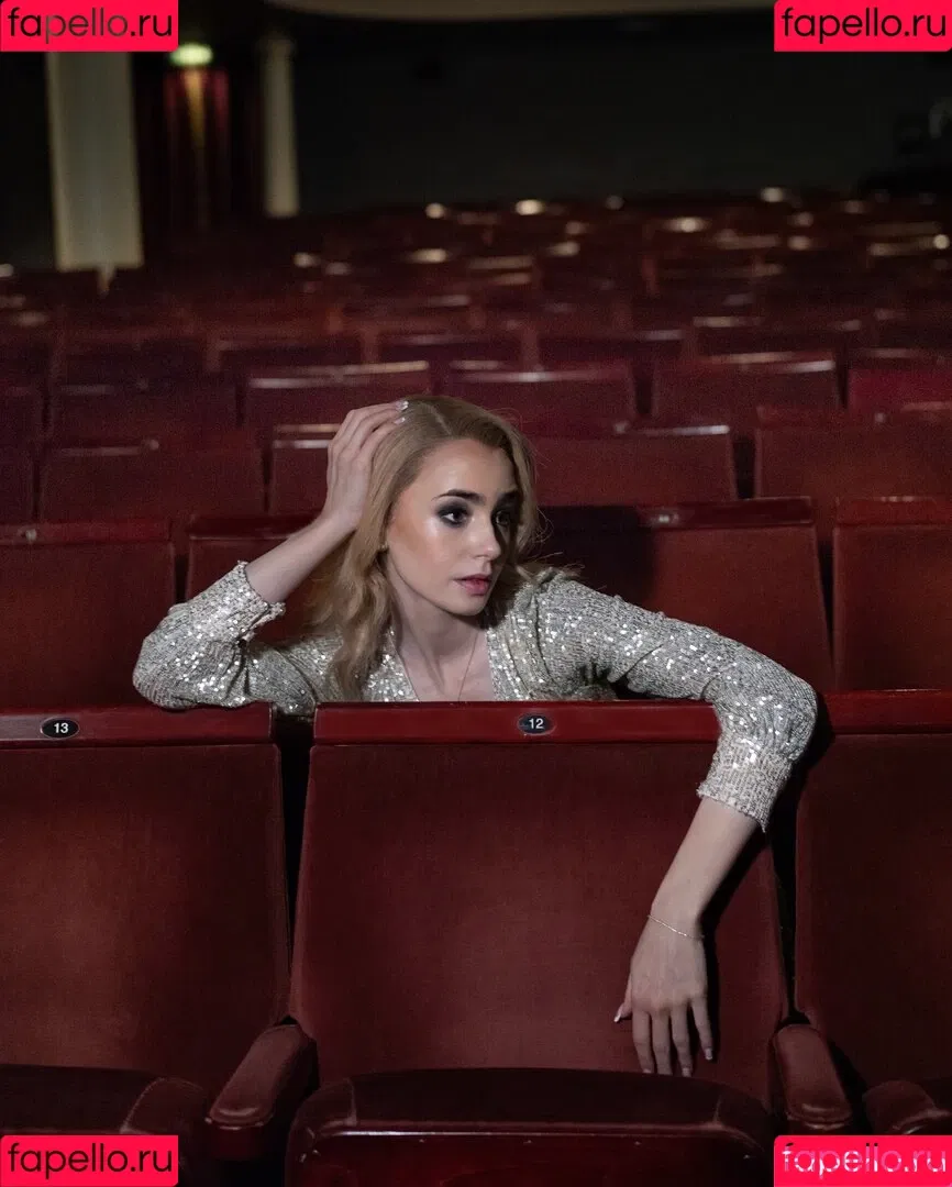 Lily Collins / lily_collins / lilyjcollins Onlyfans Photo Gallery 