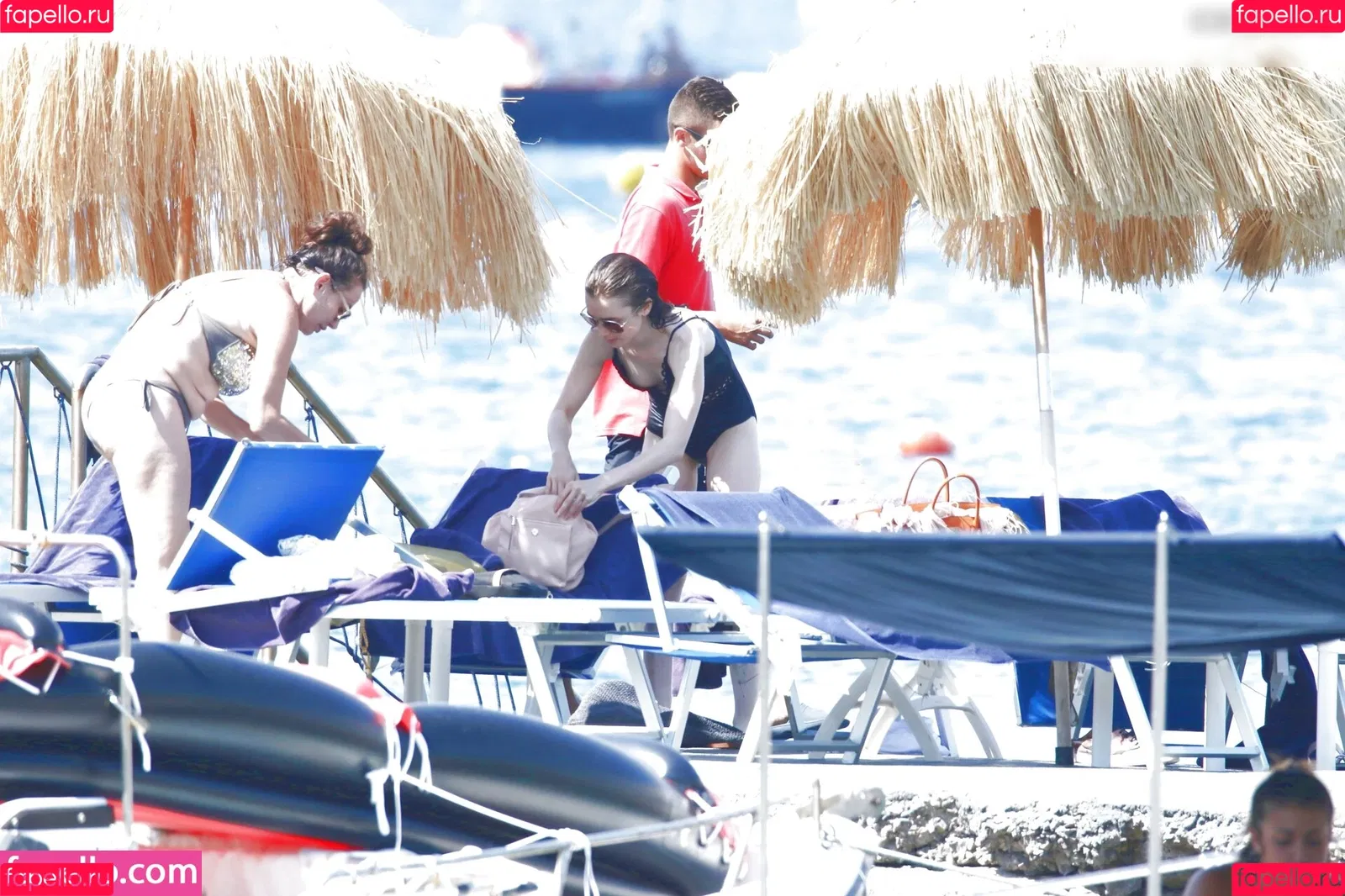 Lily Collins / lily_collins / lilyjcollins Onlyfans Photo Gallery 