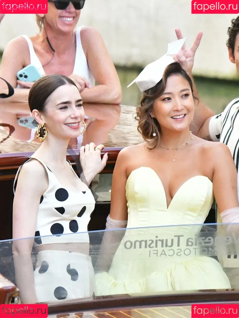 Lily Collins / lily_collins / lilyjcollins Onlyfans Photo Gallery 
