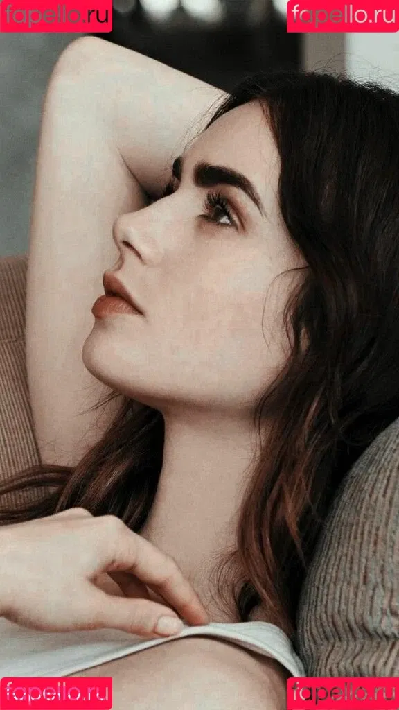 Lily Collins / lily_collins / lilyjcollins Onlyfans Photo Gallery 