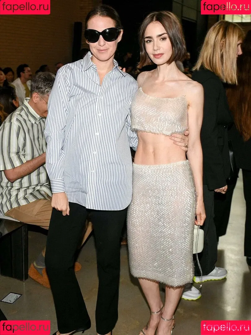 Lily Collins / lily_collins / lilyjcollins Onlyfans Photo Gallery 