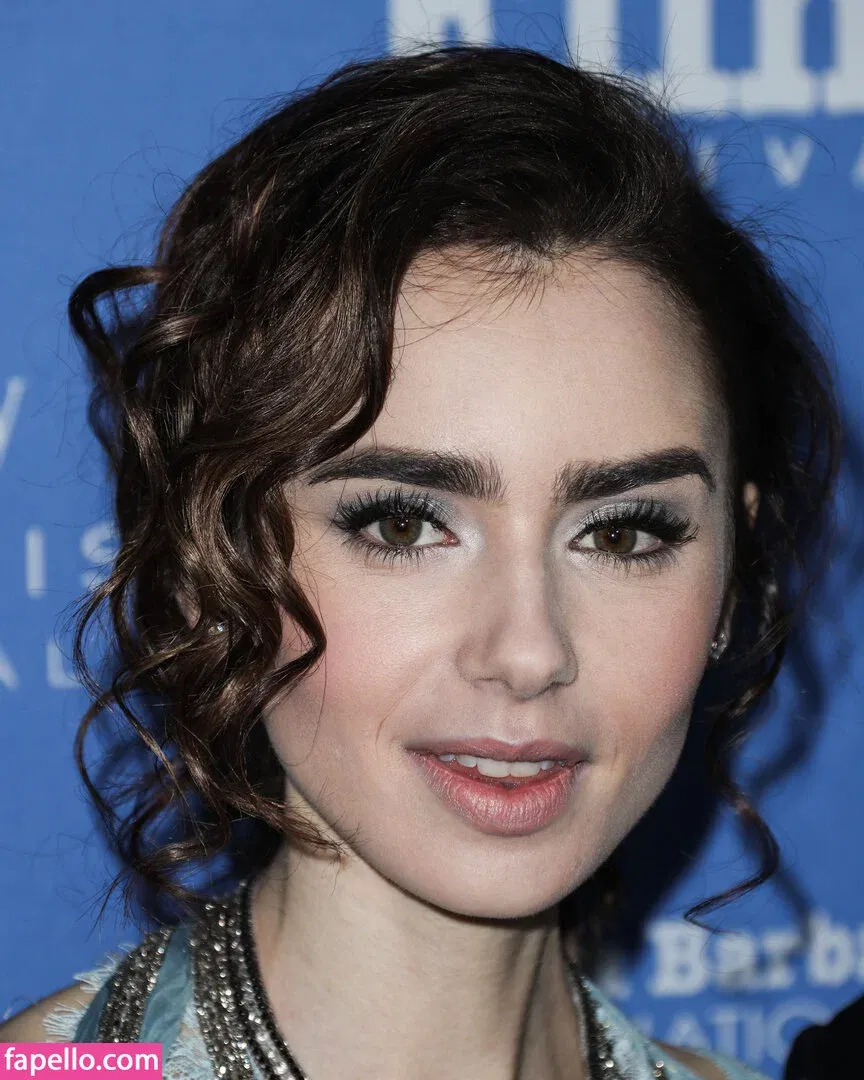 Lily Collins / lily_collins / lilyjcollins Onlyfans Photo Gallery 