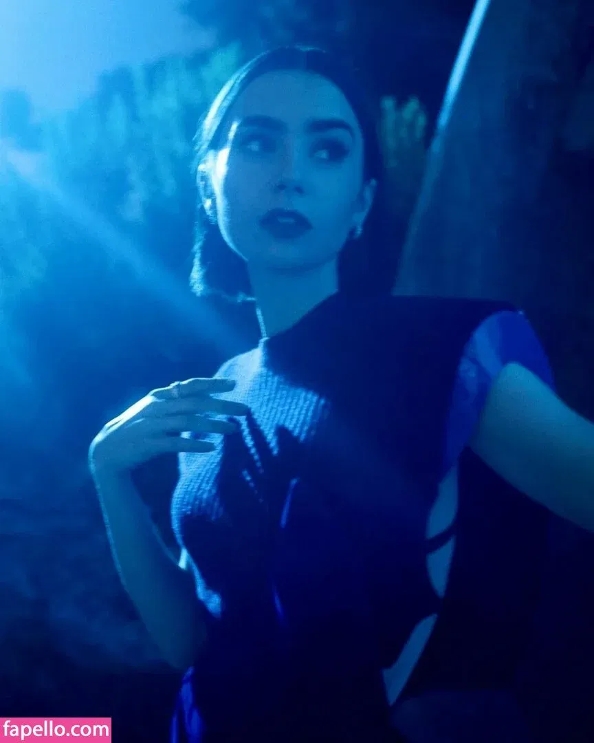 Lily Collins / lily_collins / lilyjcollins Onlyfans Photo Gallery 