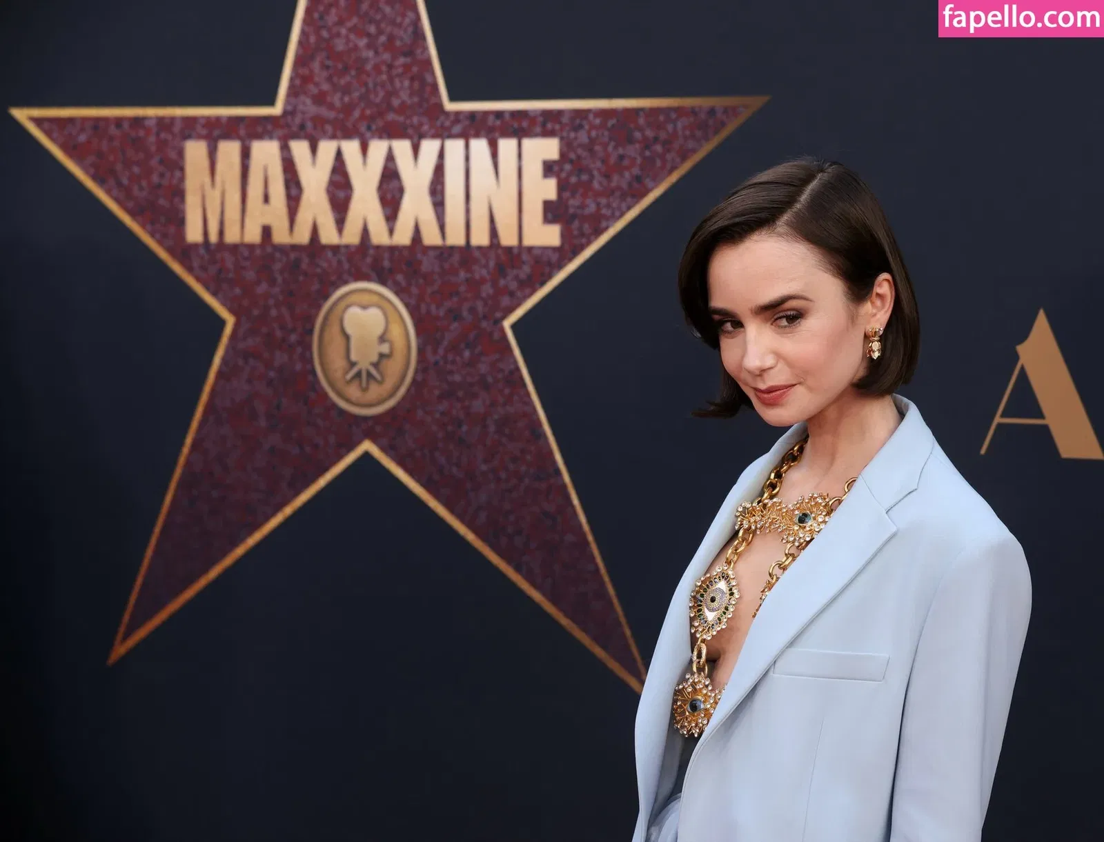 Lily Collins / lily_collins / lilyjcollins Onlyfans Photo Gallery 