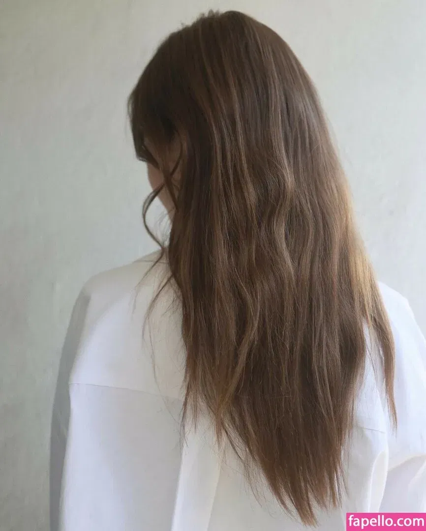 Lily Collins / lily_collins / lilyjcollins Onlyfans Photo Gallery 