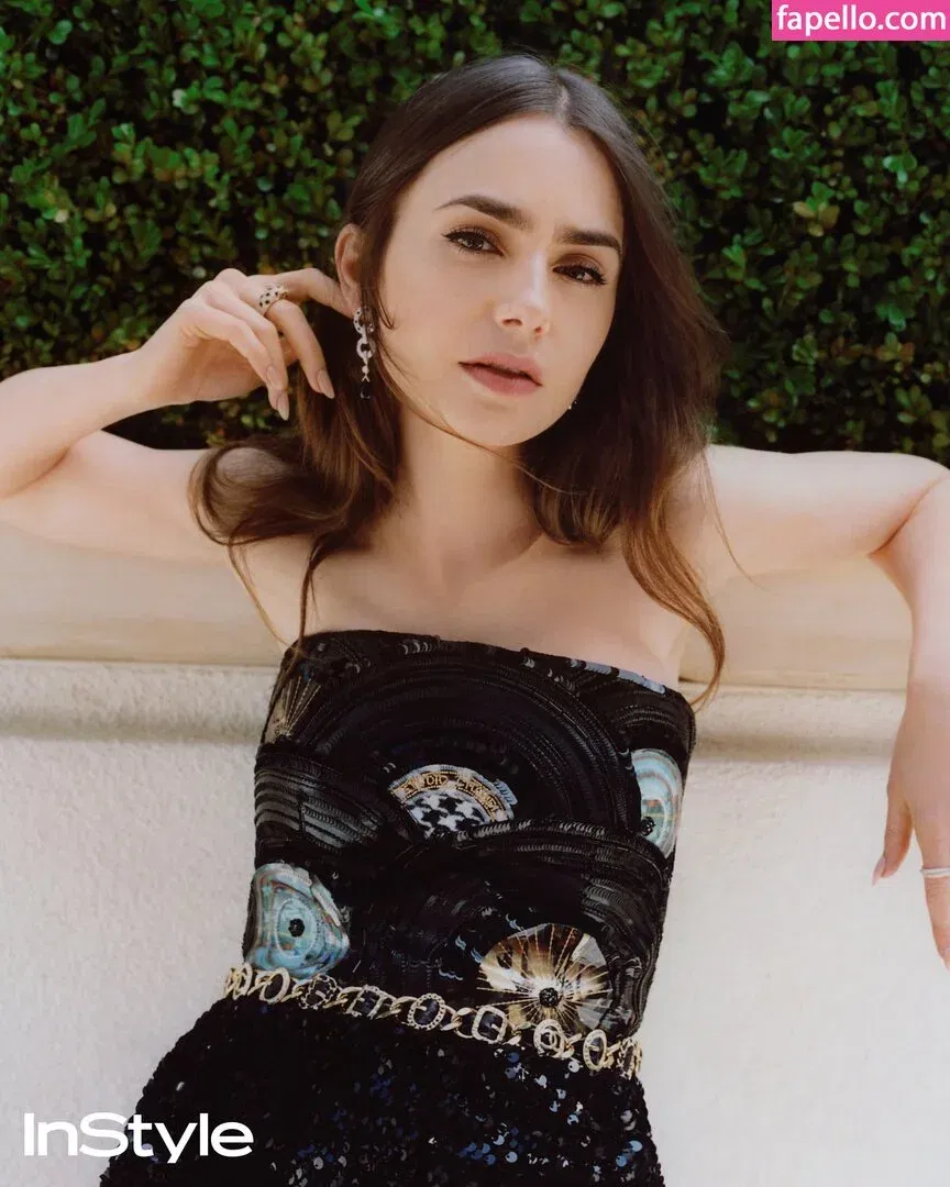 Lily Collins / lily_collins / lilyjcollins Onlyfans Photo Gallery 