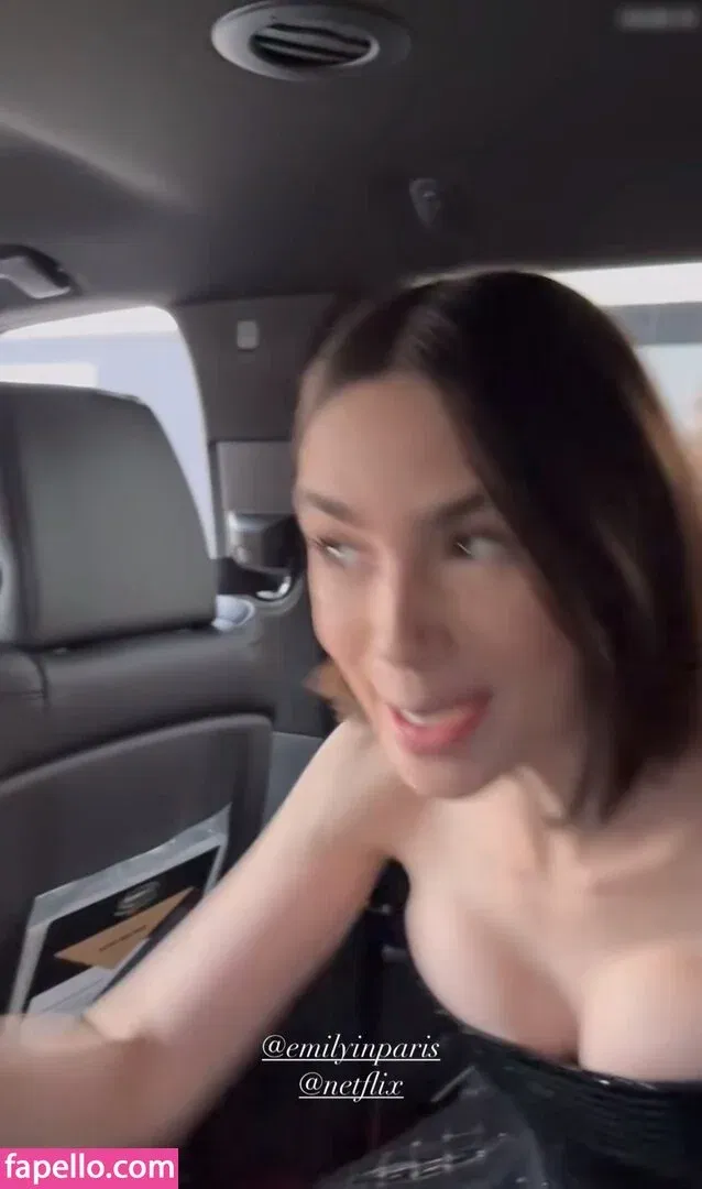 Lily Collins / lily_collins / lilyjcollins Onlyfans Photo Gallery 