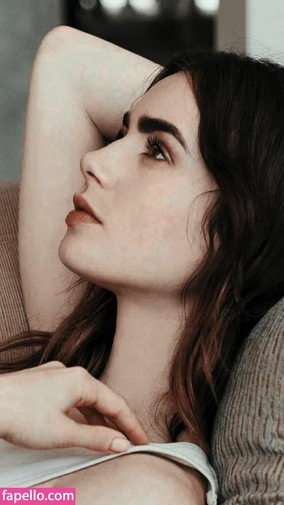 Lily Collins Nude Onlyfans Photo 40
