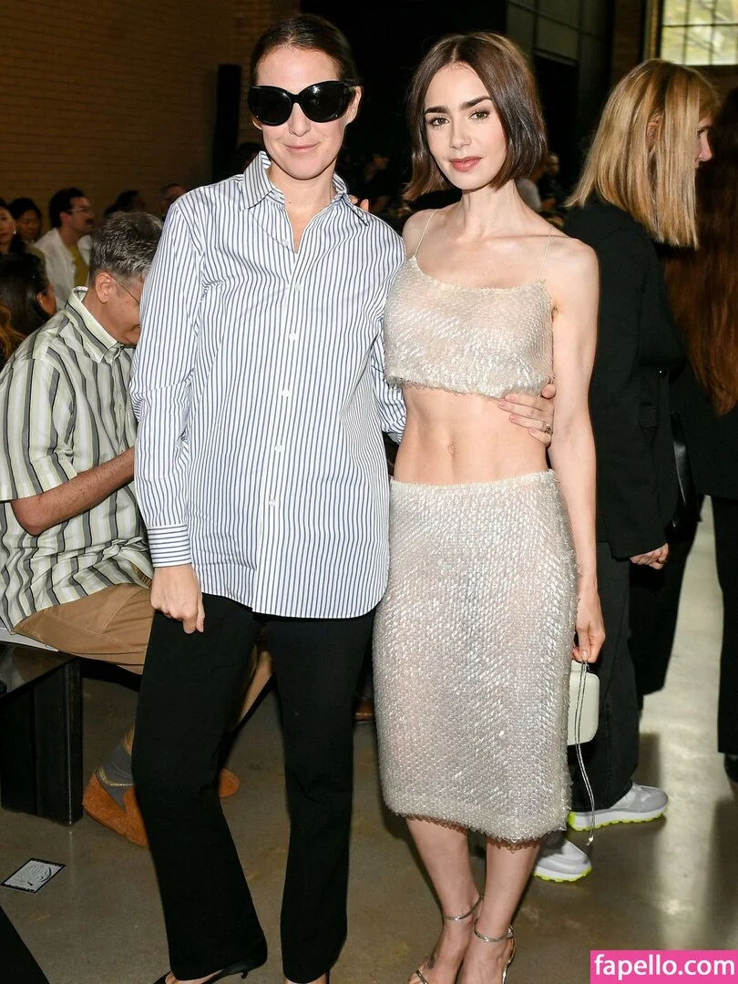 Lily Collins Nude Onlyfans Photo 24