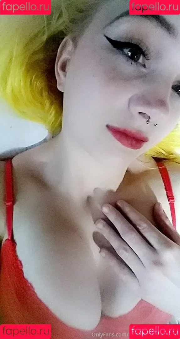 EmpressElfiie / empress.eyrie Onlyfans Photo Gallery 