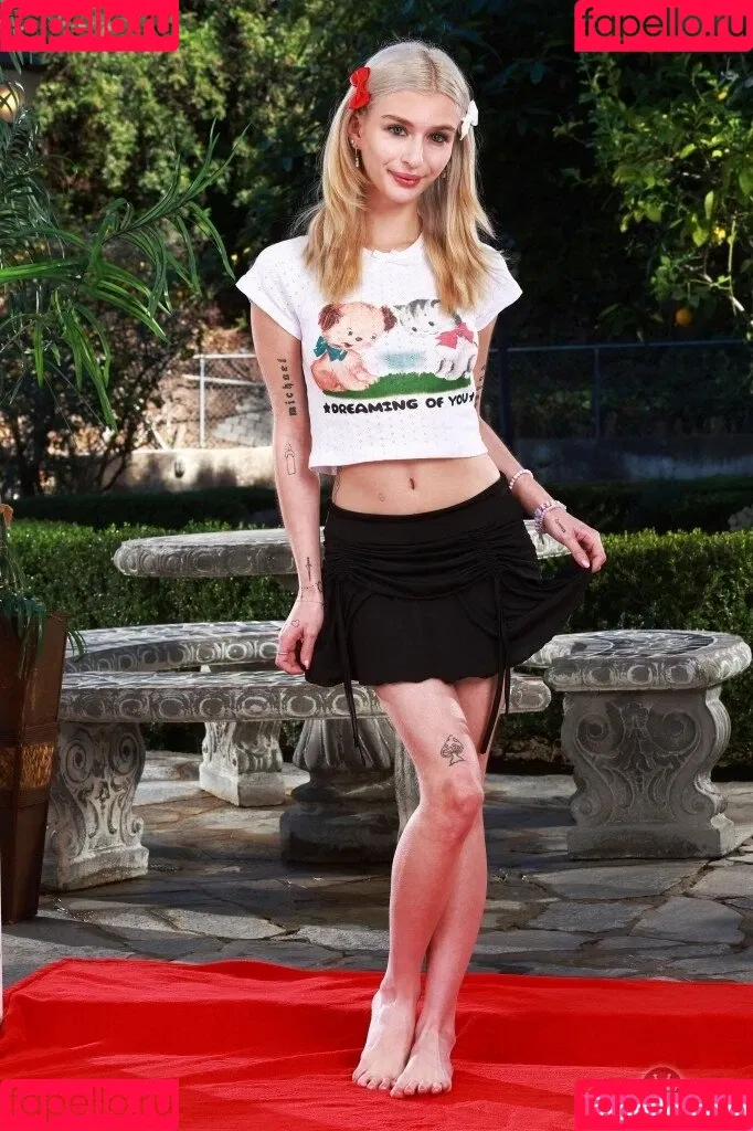 Emma Rosie / emmaandrosie / emmarosiexxx / emrosie_ Onlyfans Photo Gallery 