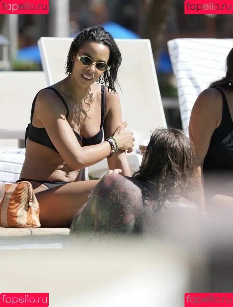 Rochelle Humes / rochellehumes Onlyfans Photo Gallery 