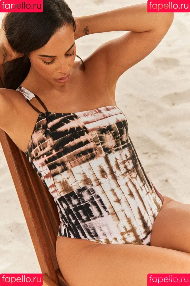 Rochelle Humes / rochellehumes Onlyfans Photo Gallery 