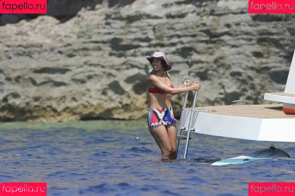 Rochelle Humes / rochellehumes Onlyfans Photo Gallery 
