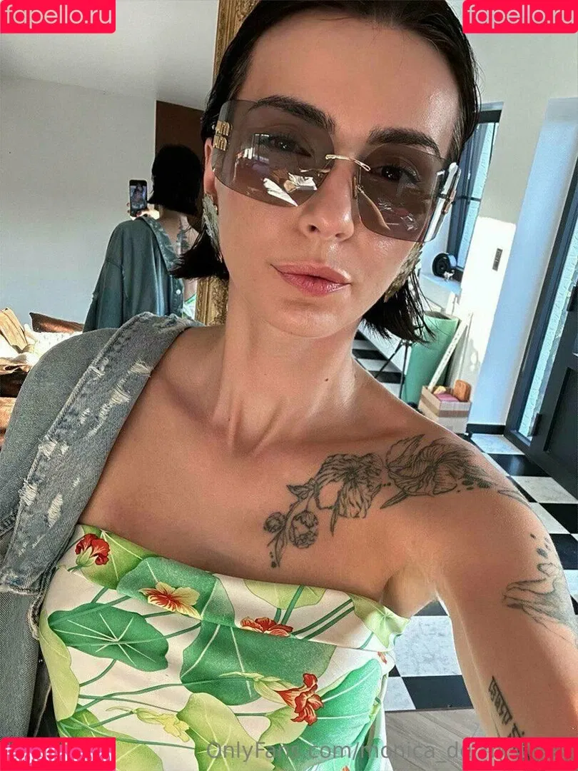 _monique_de_mistress / monica_de_mistress Onlyfans Photo Gallery 