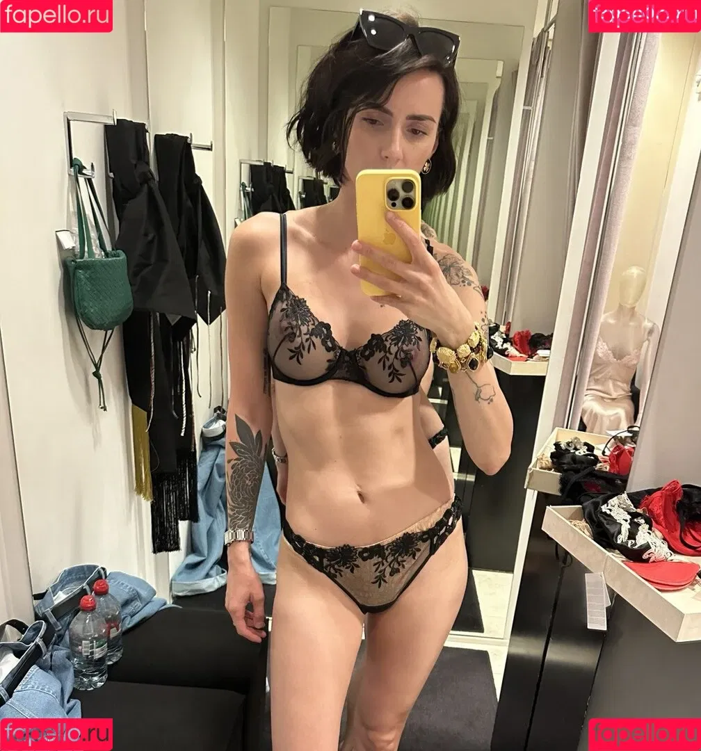 _monique_de_mistress / monica_de_mistress Onlyfans Photo Gallery 
