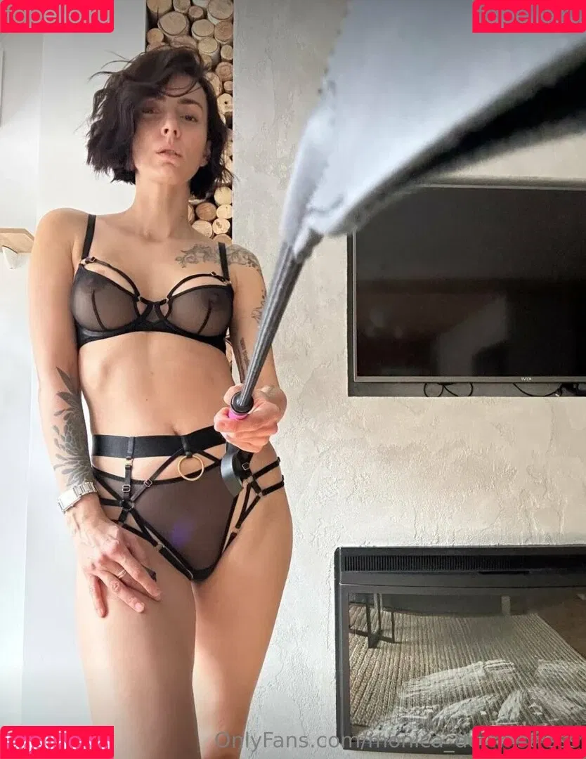 _monique_de_mistress / monica_de_mistress Onlyfans Photo Gallery 