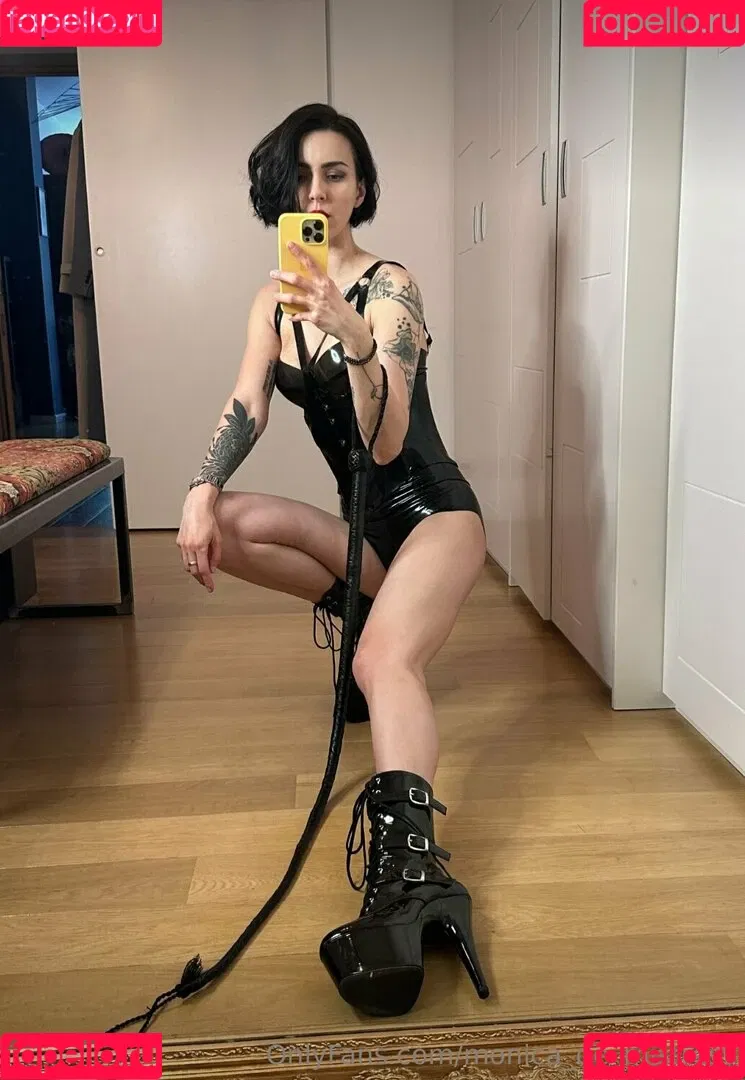 _monique_de_mistress / monica_de_mistress Onlyfans Photo Gallery 