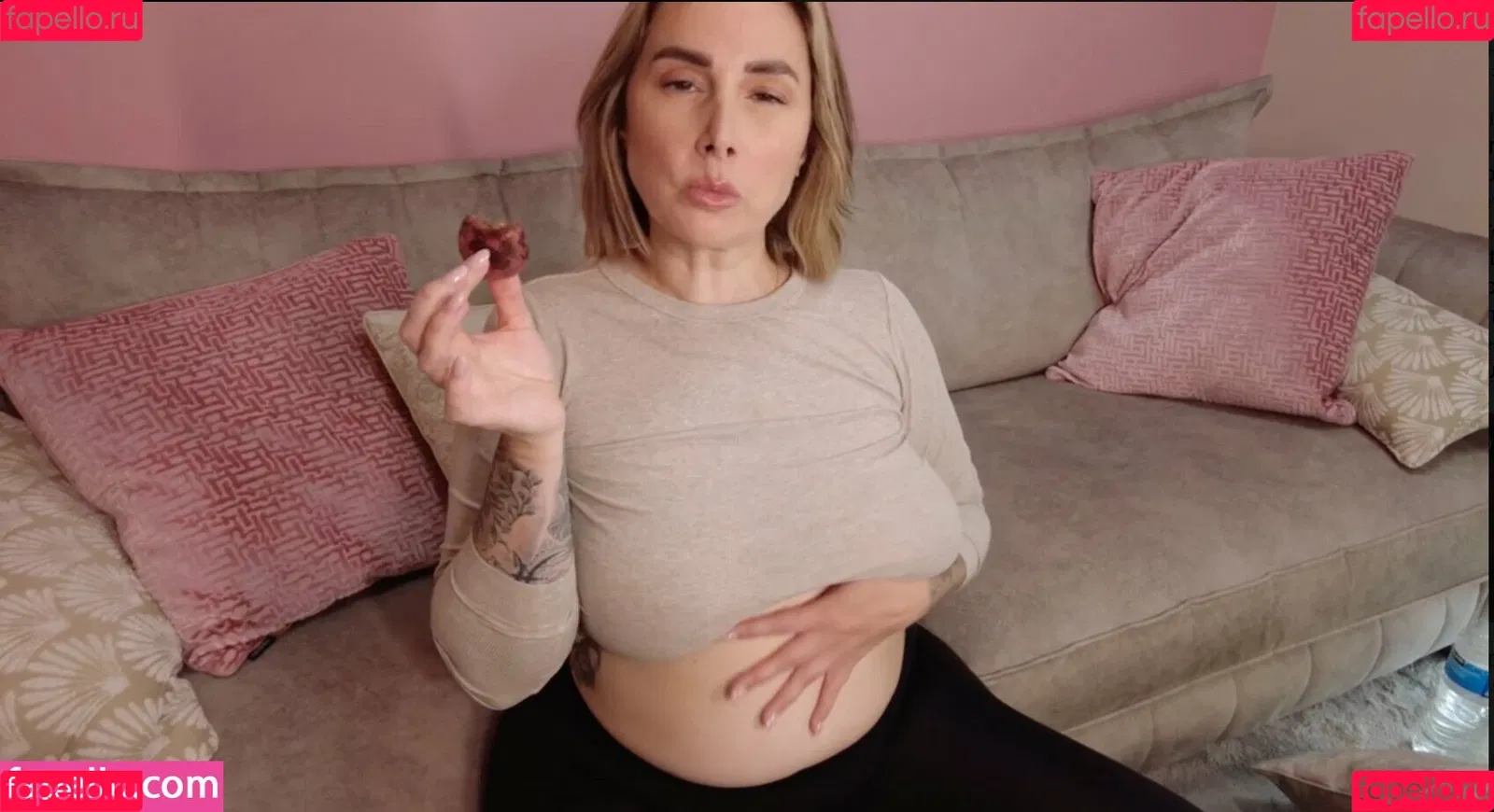 paigeturnahvault / realturnah Onlyfans Photo Gallery 