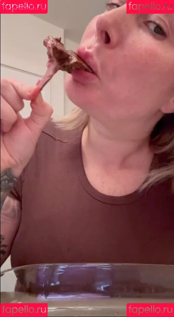 paigeturnahvault / realturnah Onlyfans Photo Gallery 