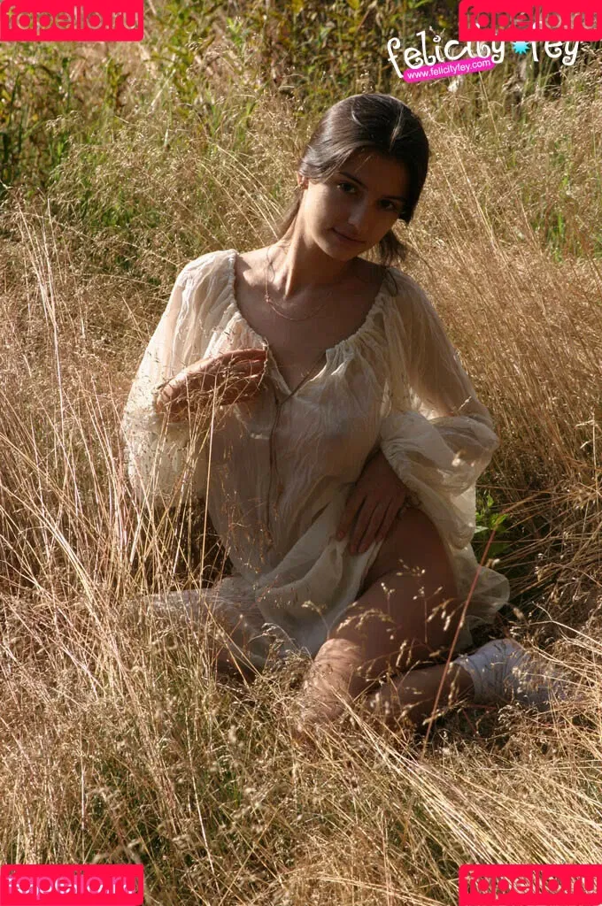 Felicity Fey / felicityfeypage Onlyfans Photo Gallery 