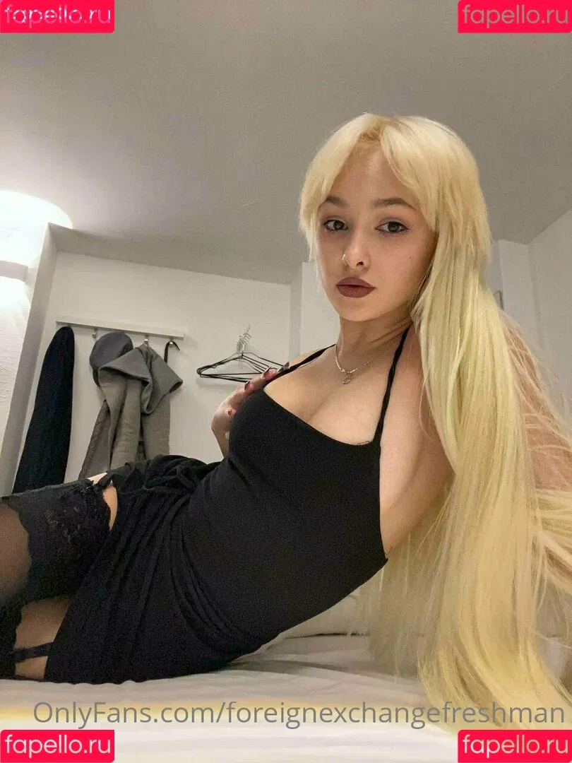 foreignexchangefreshman / lolasweetxo Onlyfans Photo Gallery 