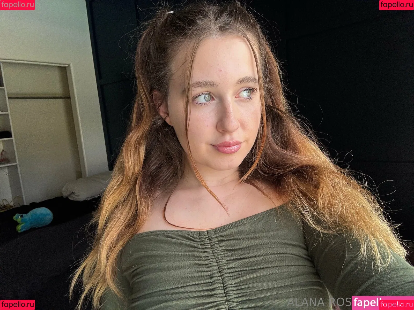 Alanarose8 / Ira8215 Onlyfans Photo Gallery 