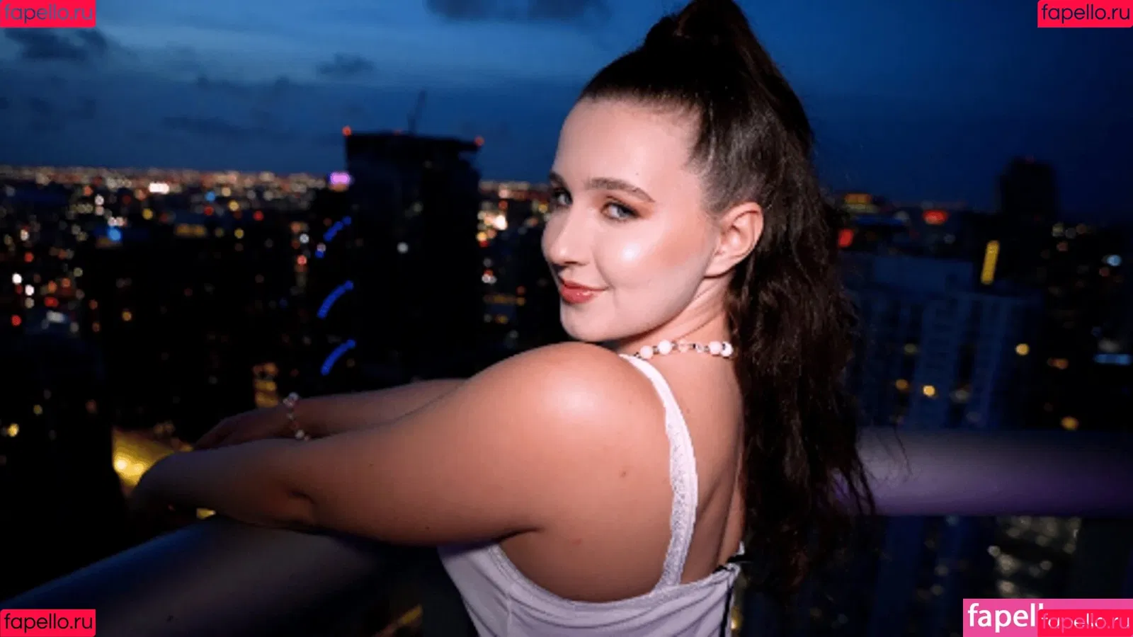 Alanarose8 / Ira8215 Onlyfans Photo Gallery 