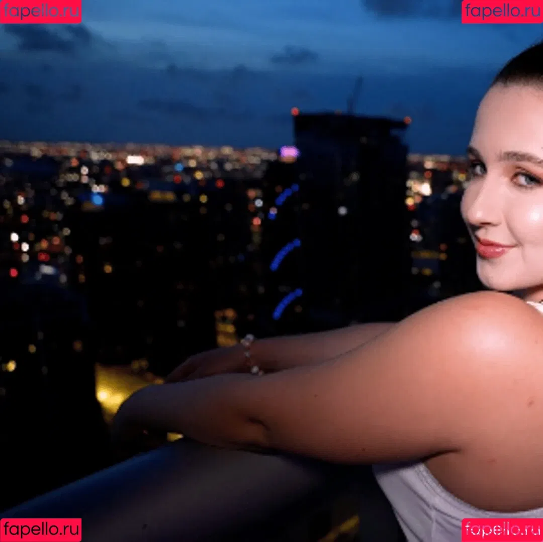 Alanarose8 / Ira8215 Onlyfans Photo Gallery 