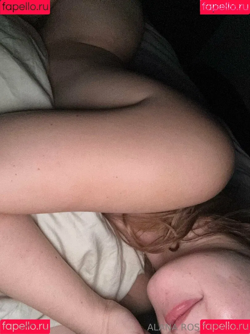 Alanarose8 / Ira8215 Onlyfans Photo Gallery 