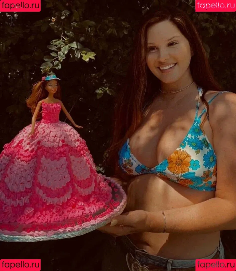 Lana Del Rey / lanadelreypictures / lanaraybabyx Onlyfans Photo Gallery 