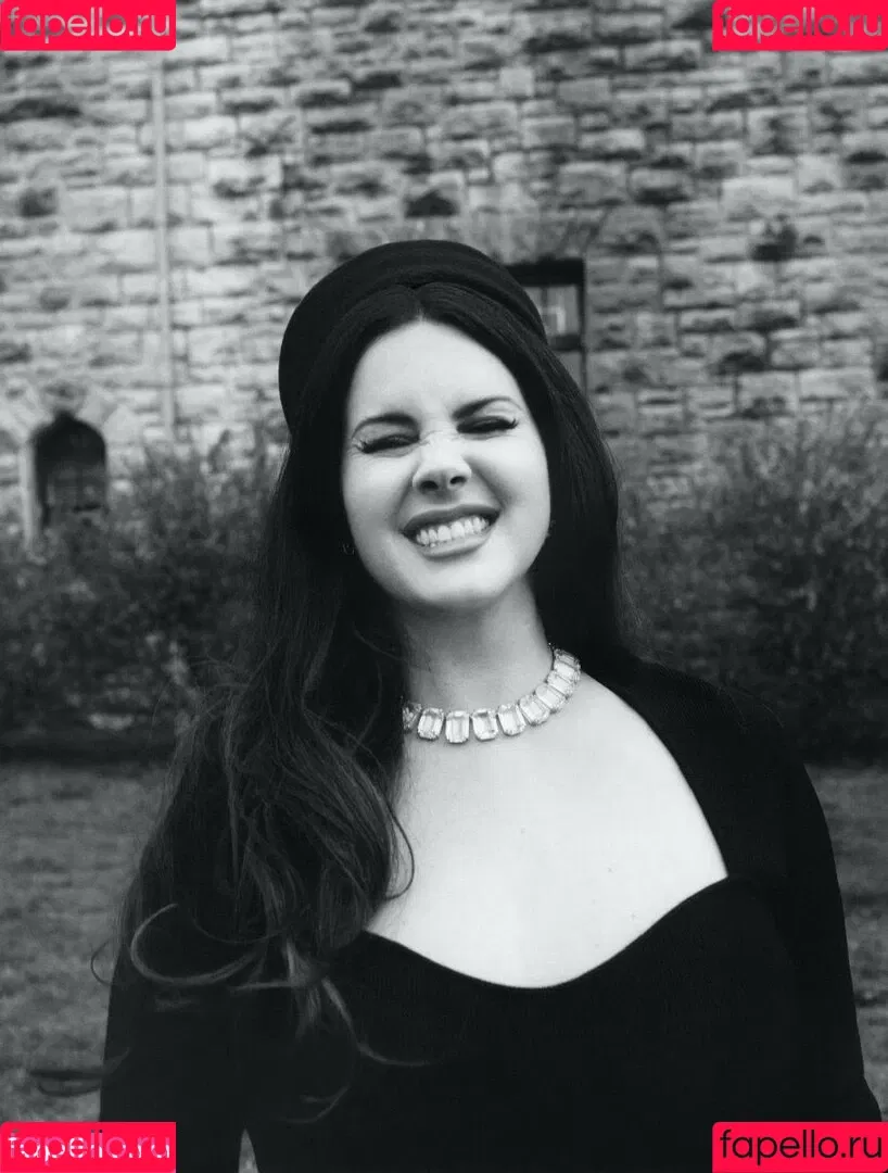Lana Del Rey / lanadelreypictures / lanaraybabyx Onlyfans Photo Gallery 