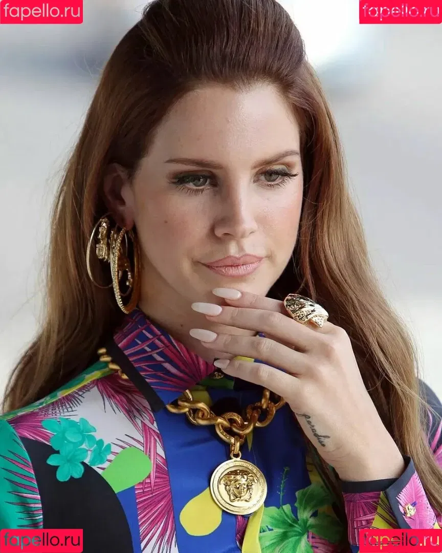 Lana Del Rey / lanadelreypictures / lanaraybabyx Onlyfans Photo Gallery 
