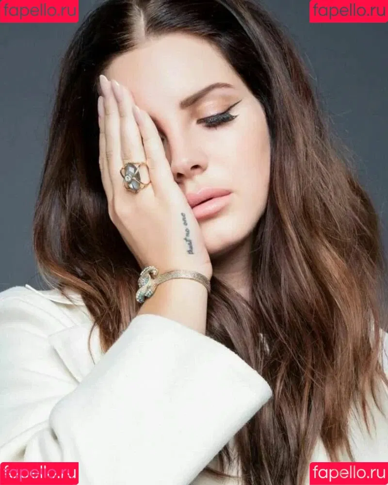 Lana Del Rey / lanadelreypictures / lanaraybabyx Onlyfans Photo Gallery 