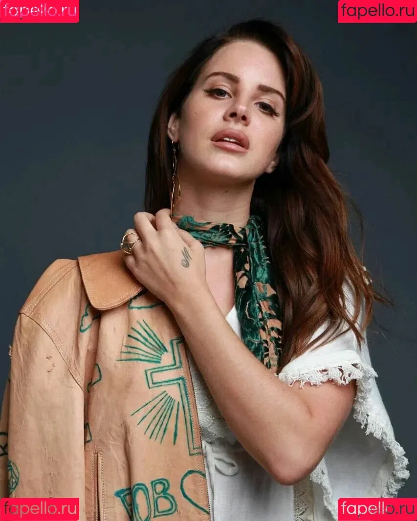 Lana Del Rey / lanadelreypictures / lanaraybabyx Onlyfans Photo Gallery 