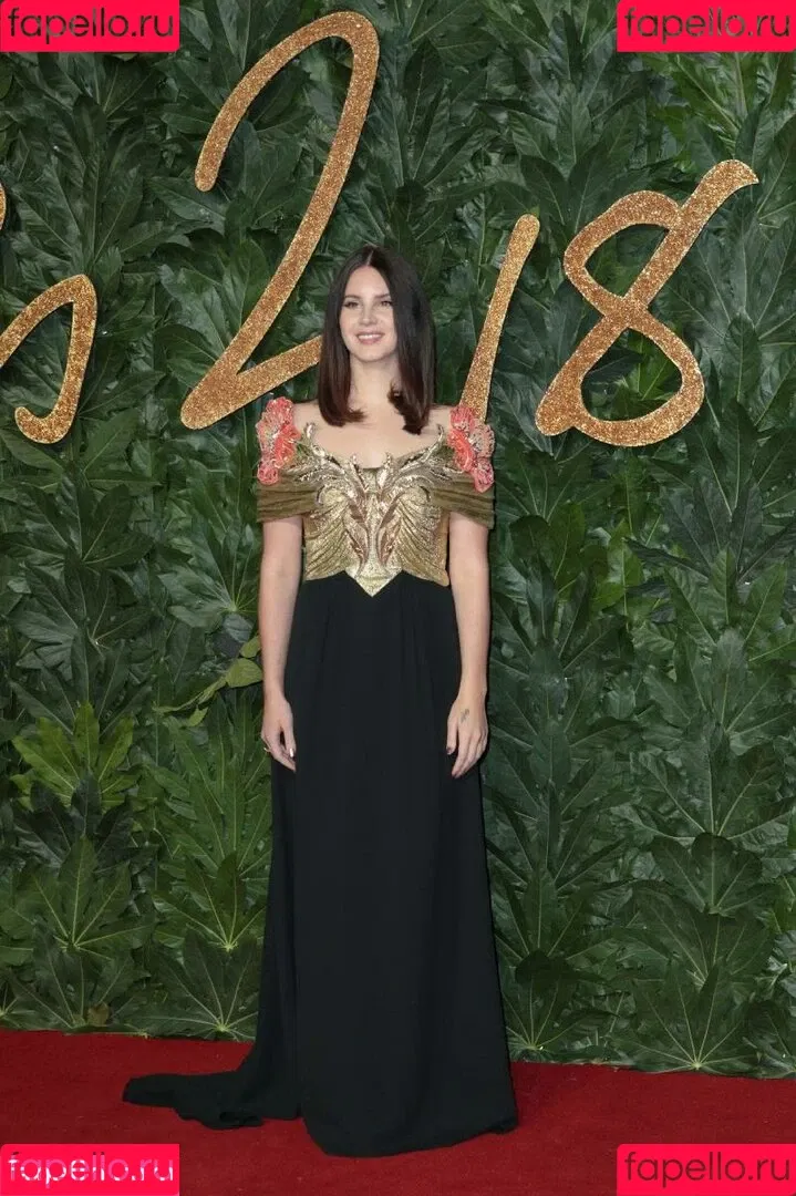 Lana Del Rey / lanadelreypictures / lanaraybabyx Onlyfans Photo Gallery 